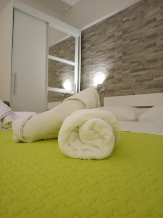 Apartments Meri Vodice Eksteriør billede