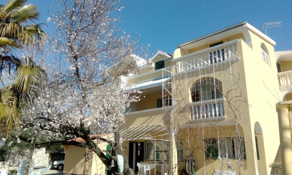 Apartments Meri Vodice Eksteriør billede
