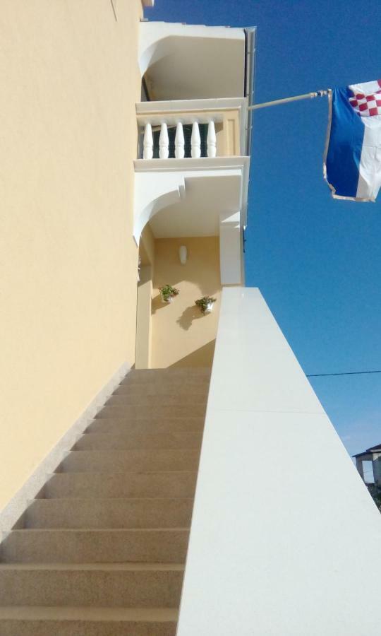 Apartments Meri Vodice Eksteriør billede