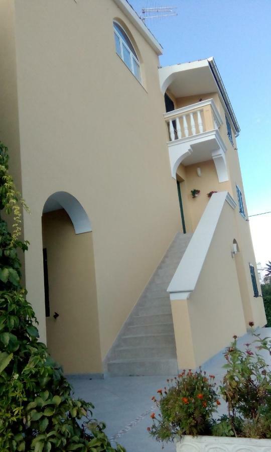 Apartments Meri Vodice Eksteriør billede
