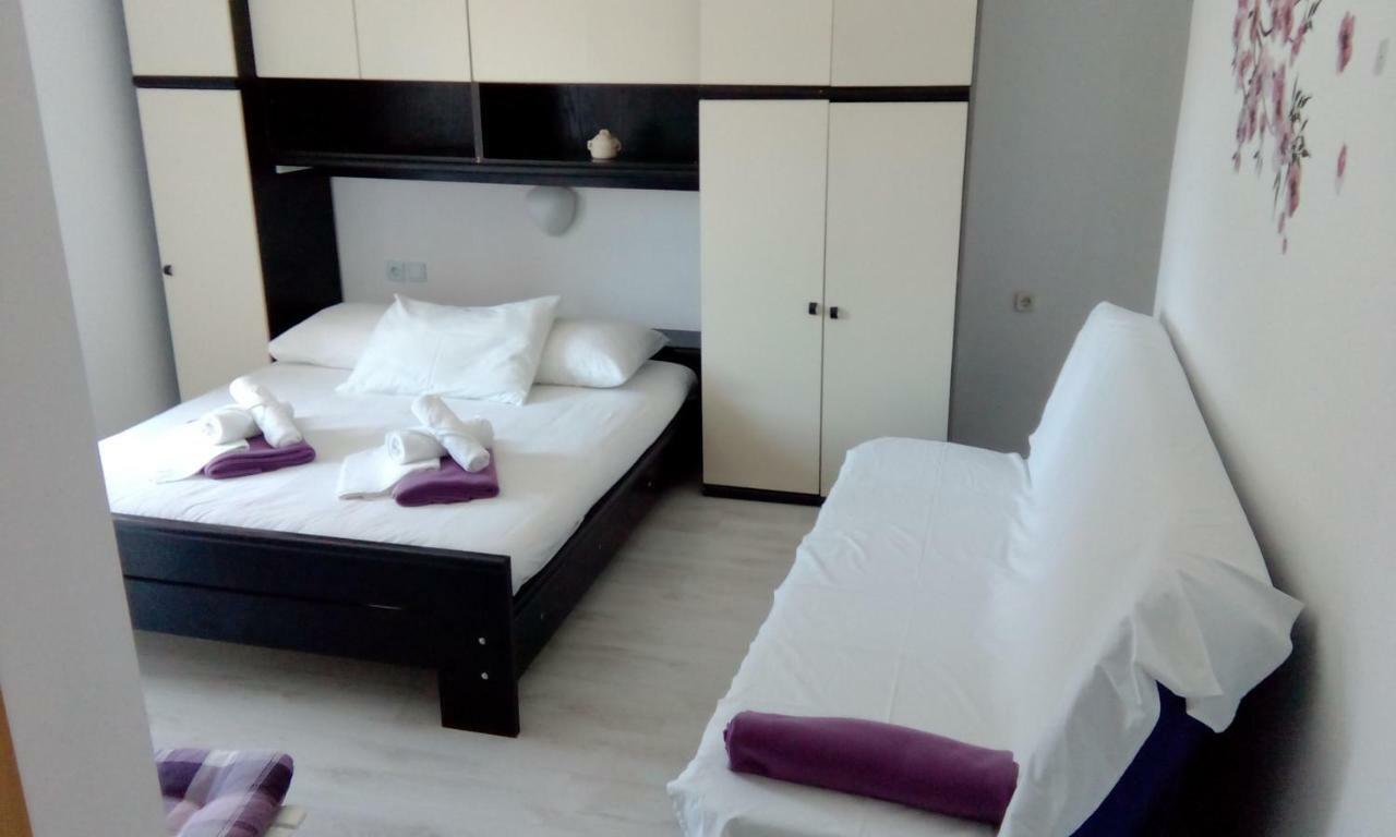 Apartments Meri Vodice Eksteriør billede