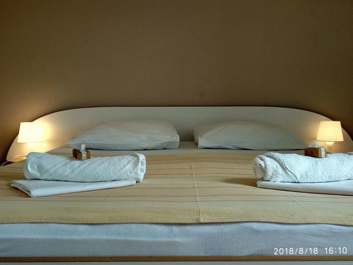 Apartments Meri Vodice Eksteriør billede