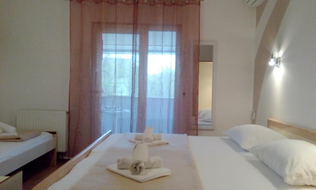 Apartments Meri Vodice Eksteriør billede